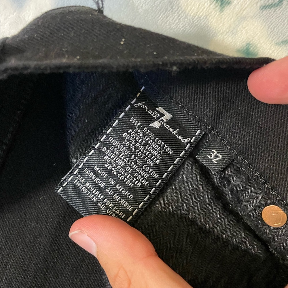 seven for all mankind black denim shorts - Picture 3 of 6